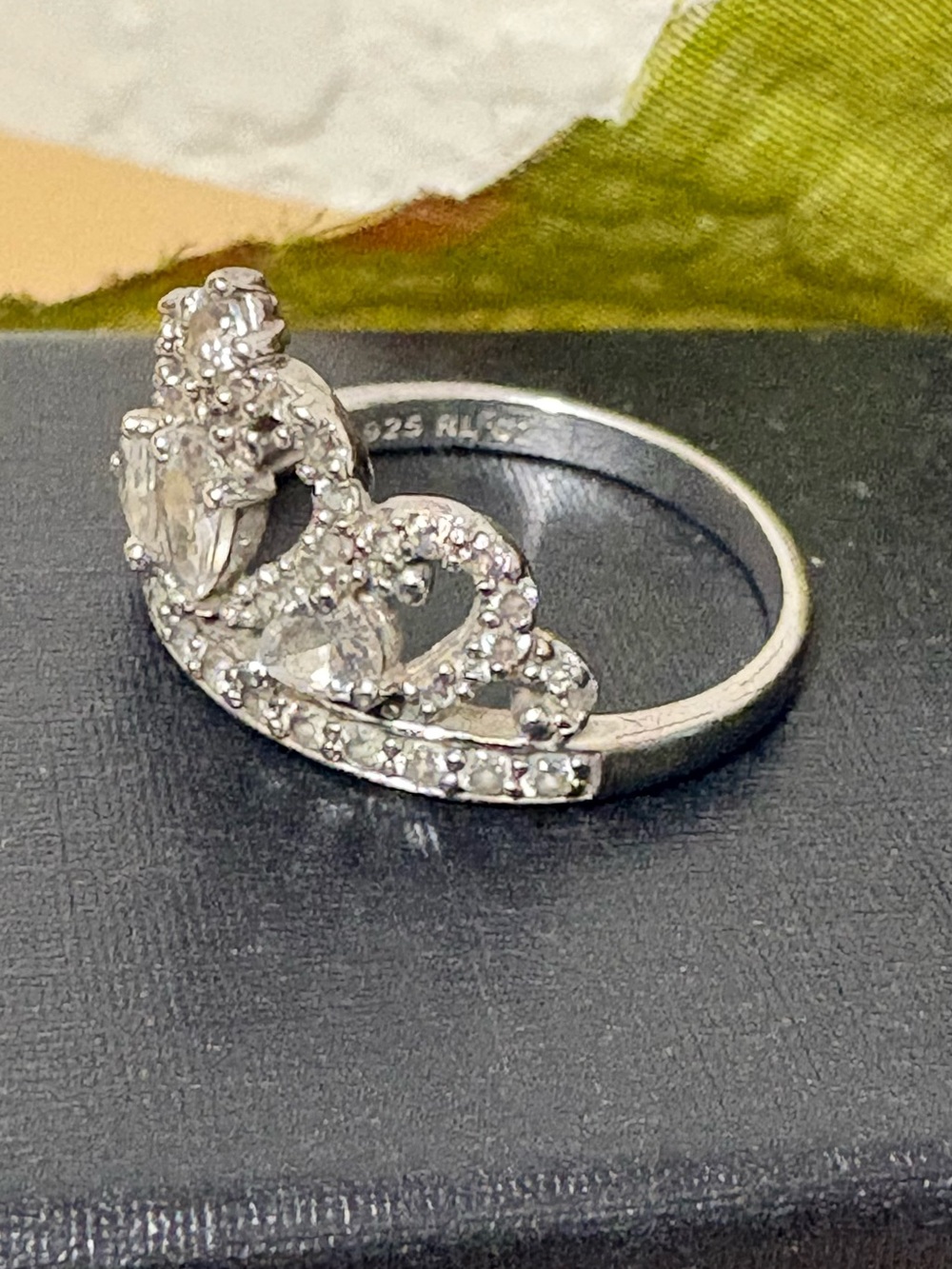 Ladies Ring - Picture 3 of 3